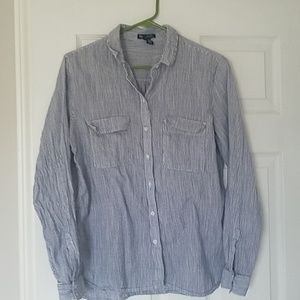 GAP button up long sleeve